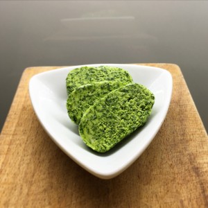 Máslo s medvědím česnekem (Butter with wild garlic)