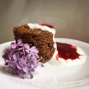 „Mugcake“ s banánem a kokosem (Mugcake with banana and coconut)