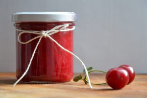 Džem s minimem přidaného cukru (Jam with little sugar added)